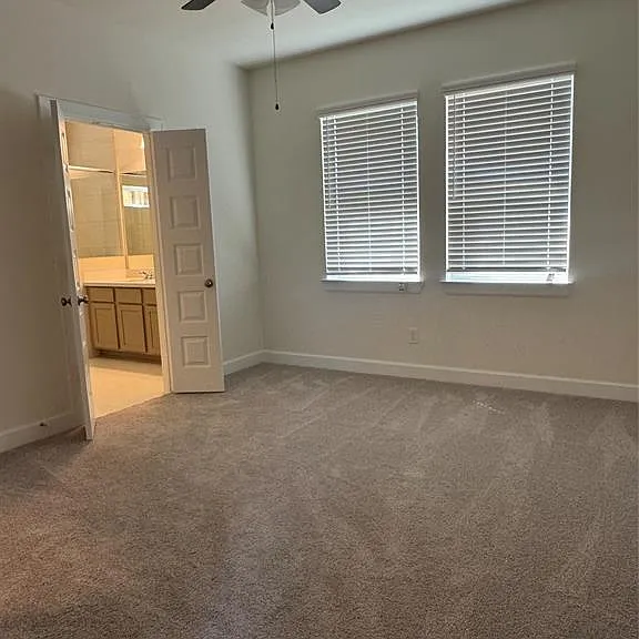 3208 La Rambla Dr — Photo 3