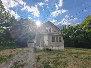 556 Chittenden St, Akron, OH 44306