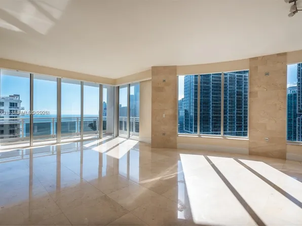 901 Brickell Key Blvd APT 3004, Miami, FL 33131