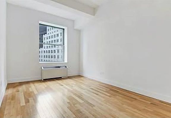 3rd image of 99 John St APT 1906
