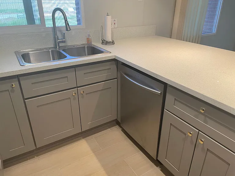 4637 S Mill Ave — Photo 7
