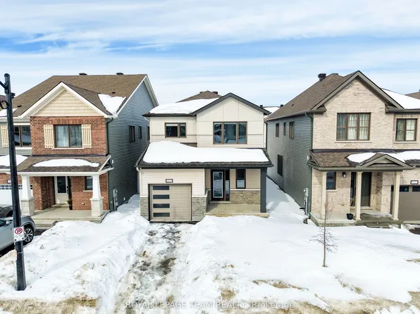 1019 Showman St, Ottawa, ON K0A 2Z0