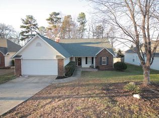 903 Jordans Pond Ln, Charlotte, NC 28214