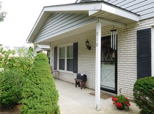 910 Canterbury Ln, Salem, OH 44460