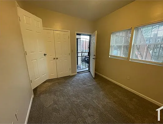 1913 Rosedale St NE #1 — Photo 24