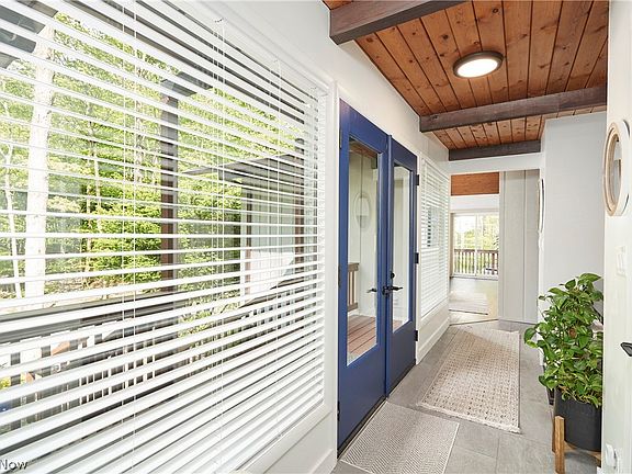 3rd image of 873 Old Spring Rd