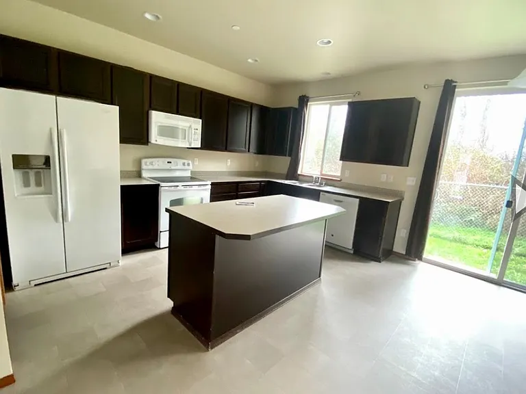 111 Puller Ln — Photo 5