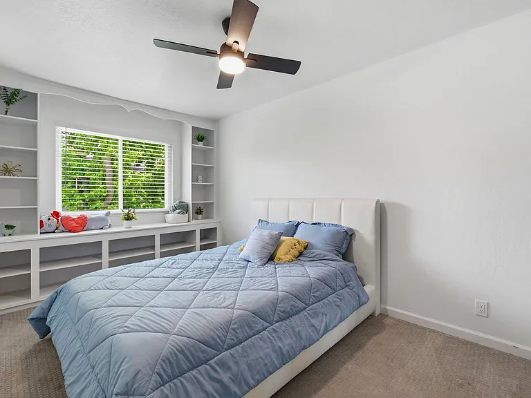 2561 Fountainhead Dr — Photo 13