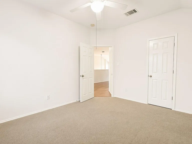 1132 Alexandria Way — Photo 32
