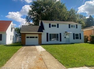 761 E 266th St, Euclid, OH