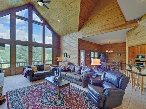 (undisclosed Address), Hiawassee, GA 30546