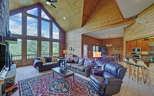 1731 White Oak Frst Photo 1