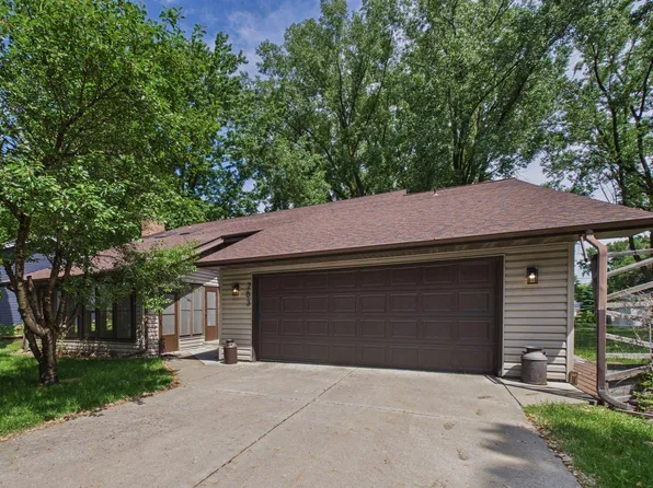 783 Berwood Ave W, Vadnais Heights, MN 55127