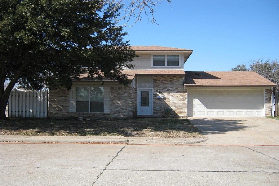 1st image of 2929 Brushcreek St