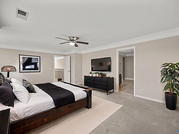 4th image of 157 Bermuda Lakes Dr