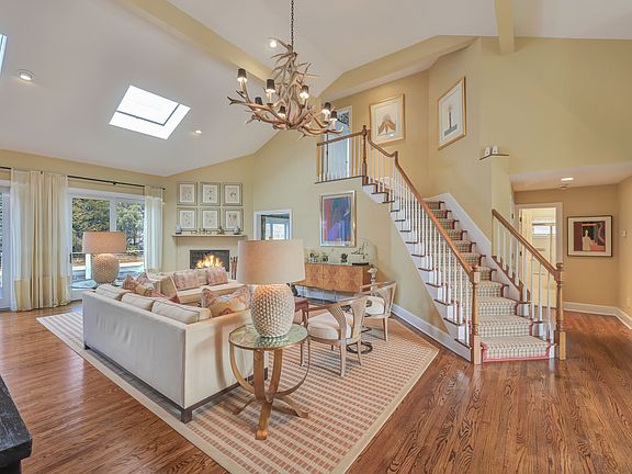 4th image of 95 Mill Creek Close