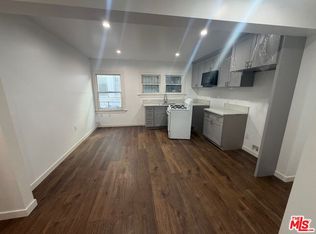 1021 1/4 S Burlington Ave, Los Angeles, CA 90006