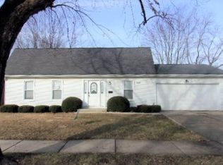 22832 Redwood Dr, Richton Park, IL 60471