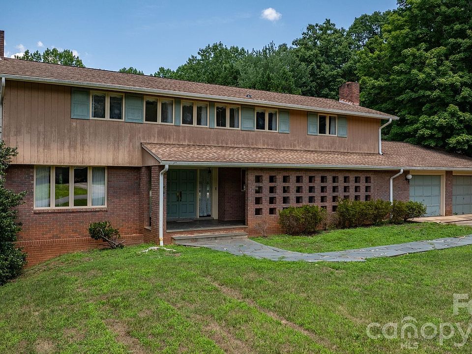 1st image of 1335 36th Avenue Dr NE