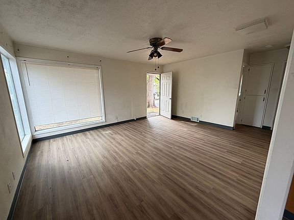 4th image of 714 SW 30th St