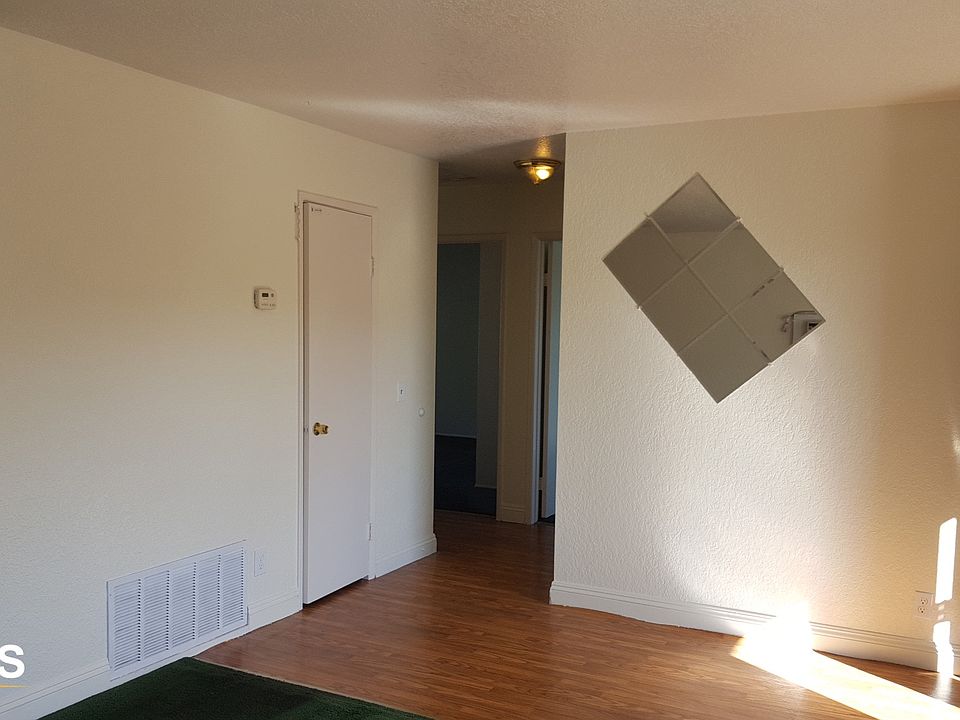 1st image of 820 S Orange St #B