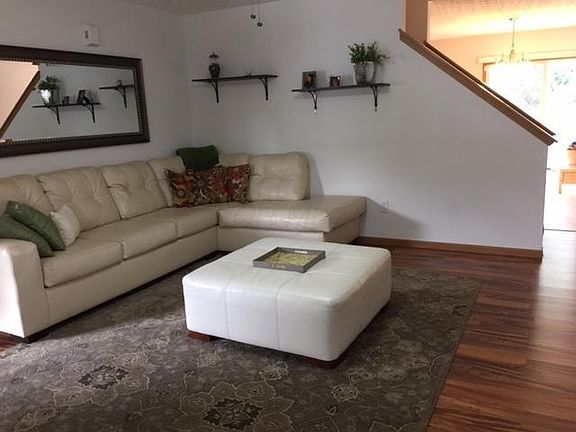4th image of 1793 Daisyfield Dr