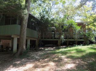 308 Dogwood St, Philadelphia, MS 39350