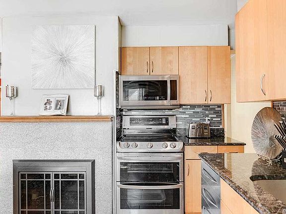 5th image of 35 Pewter Ln