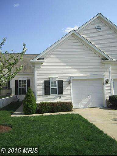 1st image of 19 Fawn Ln
