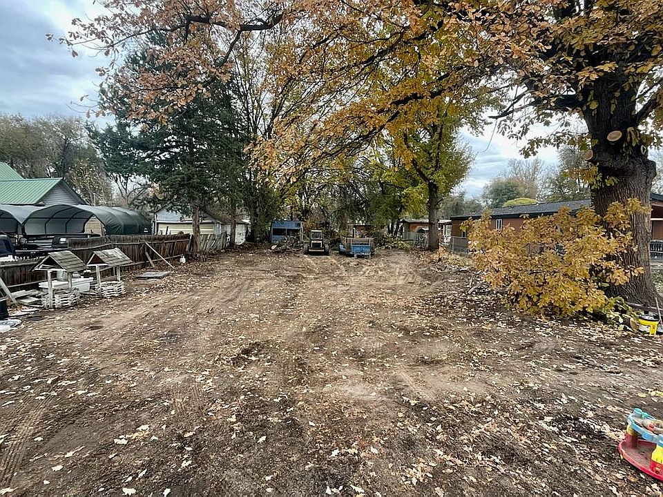 2nd image of 836 N 7th St