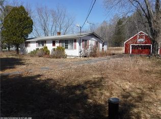 43 Gagnon Rd, Oakland, ME 04963