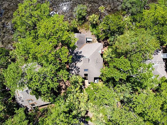 3rd image of 3 Palm Isle Ct
