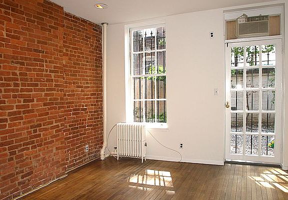 3rd image of 315 E 81st St APT 1RW