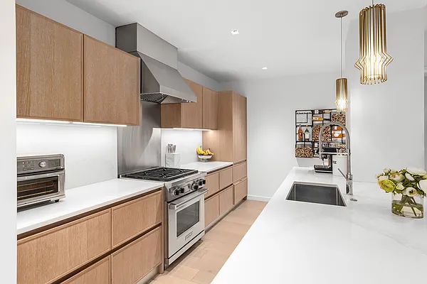 Rented by Douglas Elliman | media 17