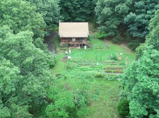 695 Homeplace Ln, Petersburg, WV 26847