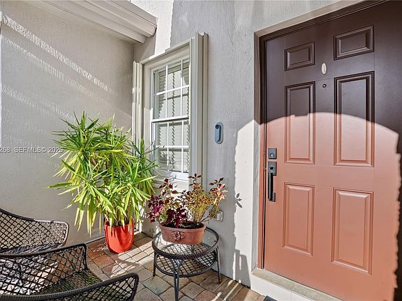 5th image of 22018 SW 93rd Pl