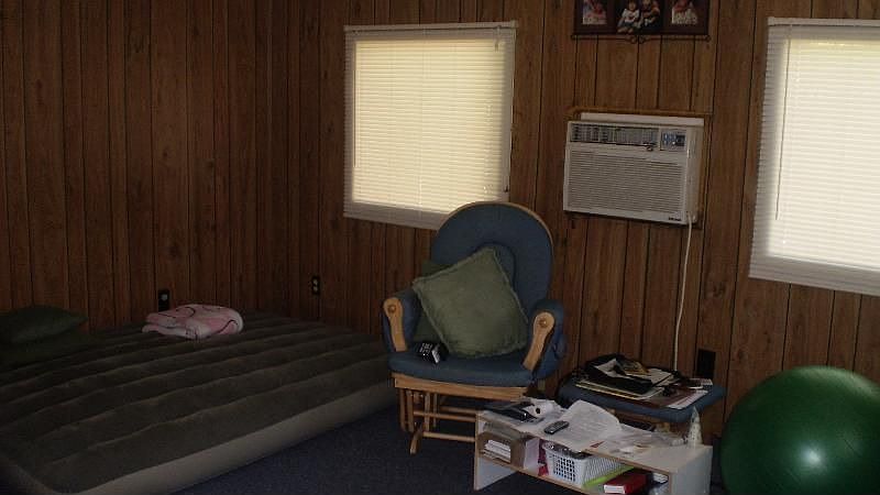 2nd image of 1213 W Hall St
