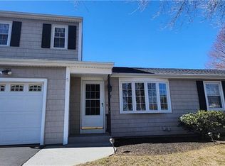 3 Lee Dr, Warren, RI 02885