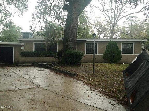 2nd image of 6901 Laflam Cir