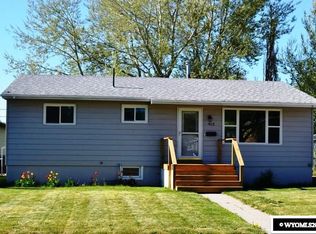 913 Mary Anne Dr, Riverton, WY 82501
