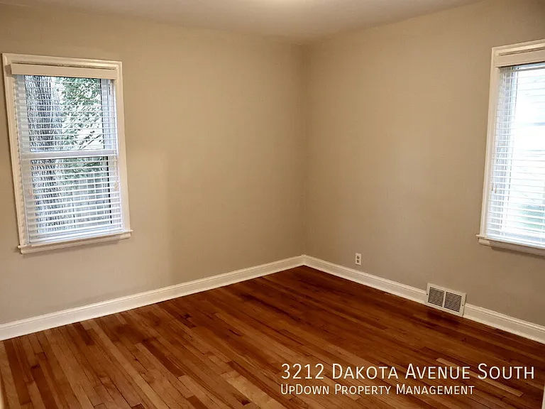 3212 Dakota Ave S — Photo 14