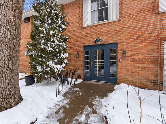 2nd image of 1023 Smetana Rd APT 6