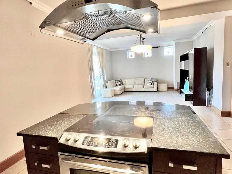 310 Avenida De Diego — Photo 10