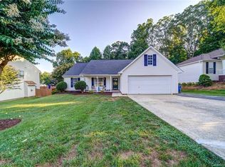 107 Canopy Ct, Mooresville, NC 28115