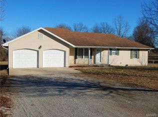 30876 Oakstream Ln, Lebanon, MO 65536