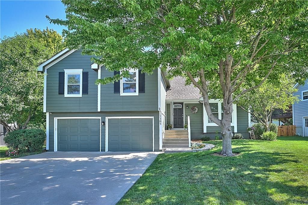 1105 SE Meridian Dr, Lees Summit, MO 64081 Zillow