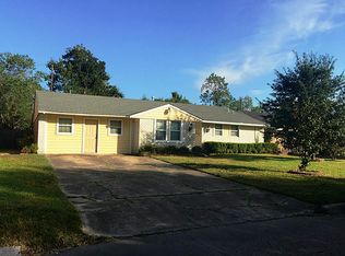 4426 Grapevine St, Houston, TX 77045