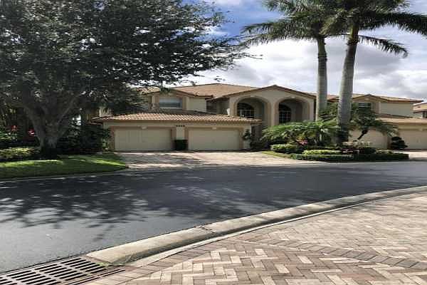 Home For Sale In Polo Club