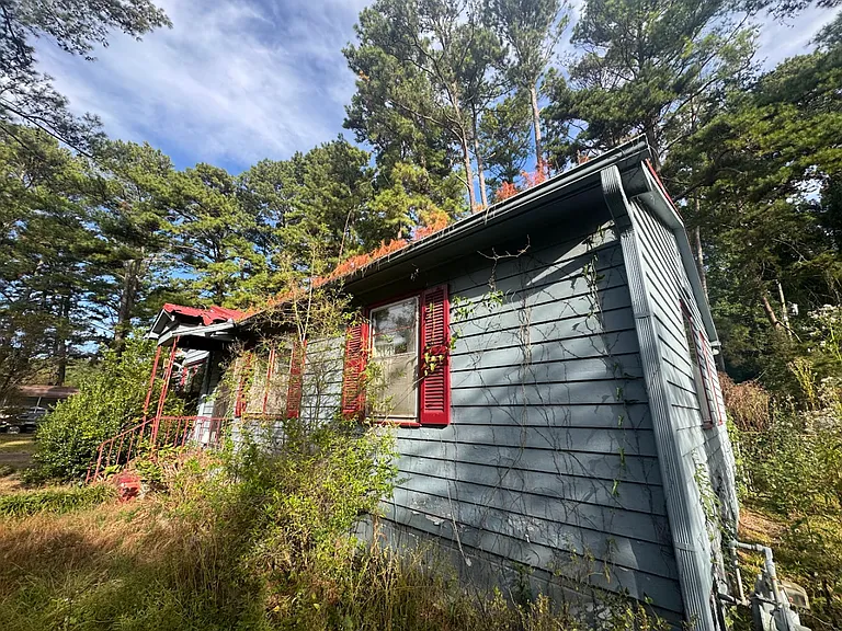208 Carol Dr — Photo 4