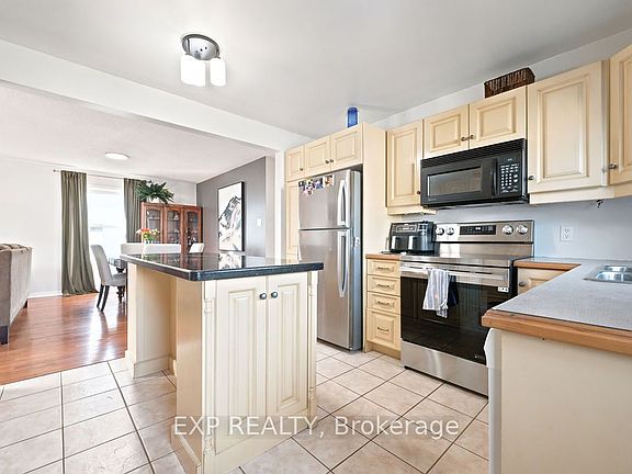 5th image of 468 Gillan Rd